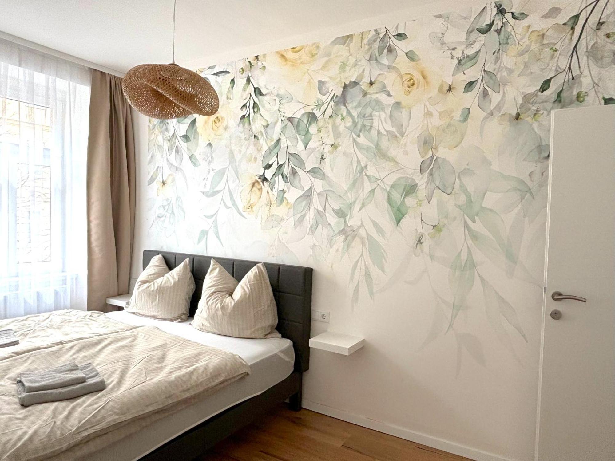 Traumhafte Wohnung Fuer 3, Grosszuegig, Walk In Dusche Vienna Luaran gambar